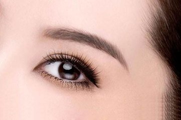 臥蠶和眼袋的區(qū)別有哪些方面？