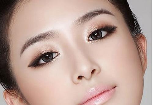 天津眼袋吸脂的價(jià)格是多少？
