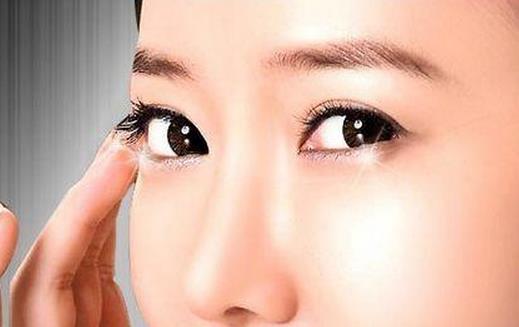 天津眼袋吸脂的價(jià)格是多少？