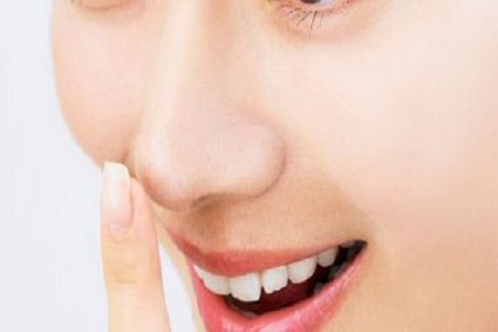 擔(dān)心鼻整形假體透光、發(fā)紅、移位？了解下自體軟骨