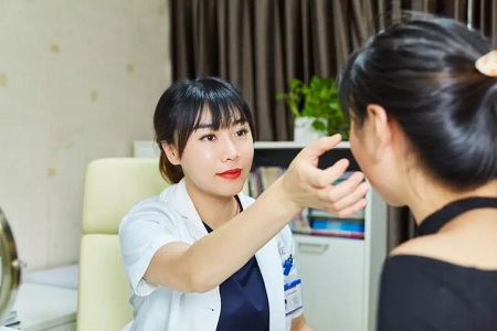 專訪美膚硬核女神 ▏將美麗當(dāng)作一生的事業(yè)來堅(jiān)守！