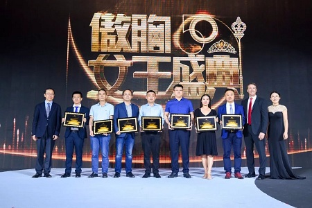 上海美萊受邀出席“ALLURA傲胸女王盛典”，獲“2019年度傲諾拉鉑金醫(yī)療機(jī)構(gòu)”稱號(hào)