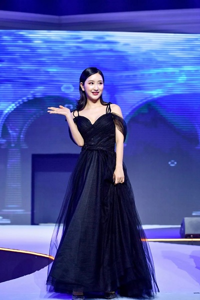 上海美萊受邀出席“ALLURA傲胸女王盛典”，獲“2019年度傲諾拉鉑金醫(yī)療機(jī)構(gòu)”稱號(hào)