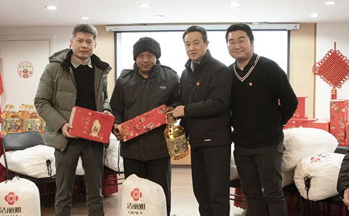 上海美萊黨支部開展聯(lián)建關愛活動，新春送暖情滿曹家堰！